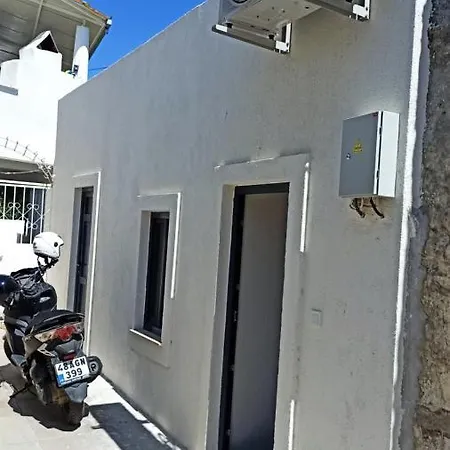 Private Old Stone Building In The Center Of 1plus1 Otel